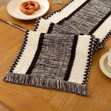 رنر طاولة حجم ١٤٠ سم