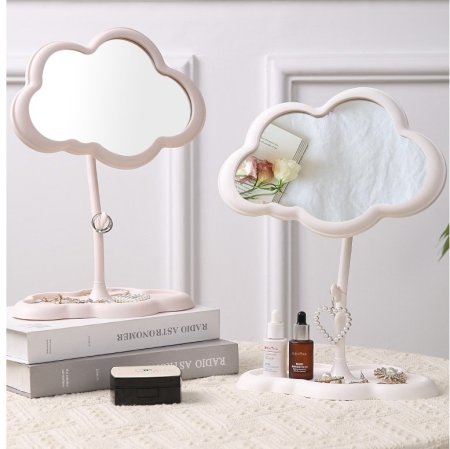 مرآة زينة بتصميم على شكل سحابة