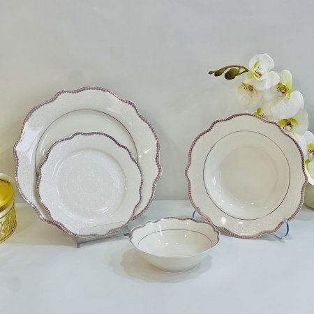 طقم صحون منقش (24قطعة)