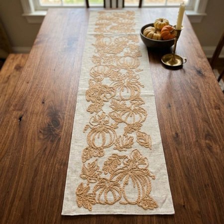 رنر مفرش طاولة بنقوش بارزة على شكل يقطين وأوراق شجر