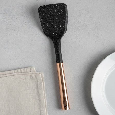 ملعقة تقليب سباتيولا