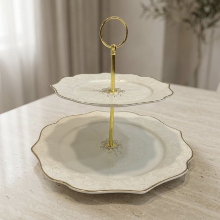 مضيفة طبقتين بورسلان بلون أبيض عاجي ملكي وزخارف ذهبية