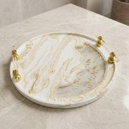 صينية تقديم دائرية بتصميم رخامي بلون أبيض وذهبي بيد جانبية اكريليك