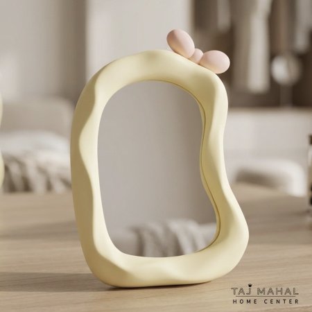 اصفر مع فيونكة