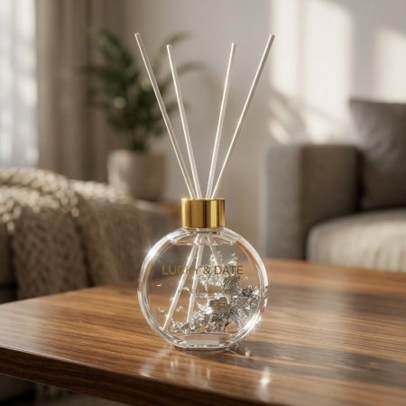 معطر جو منزلي عيدان مع رقائق فضية للزينة