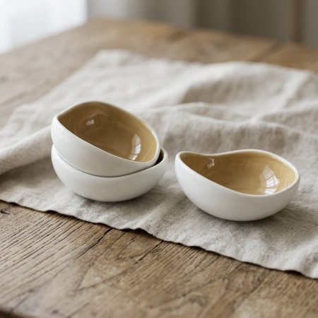 طقم زبادي ميلانو بورسلان أبيض بقلب بيج ٦ قطع