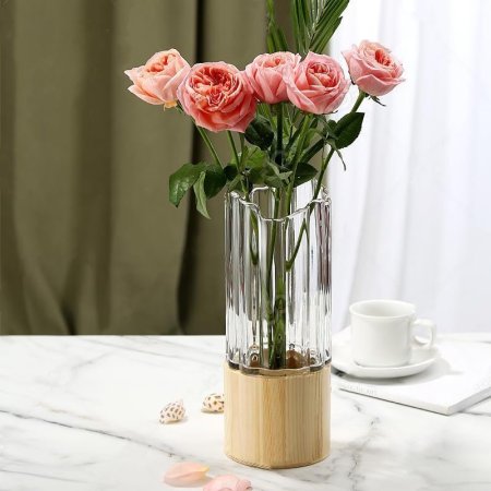 مزهرية زجاج قاعدة خشب بامبو فاتح