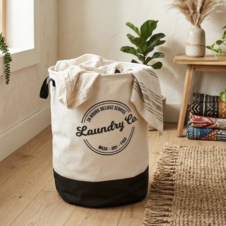 سلة غسيل قماشية بتصميم عصري بلونين أبيض وأسود