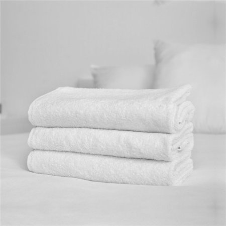 بشكير ابيض فندقي قطن ١٠٠٪؜