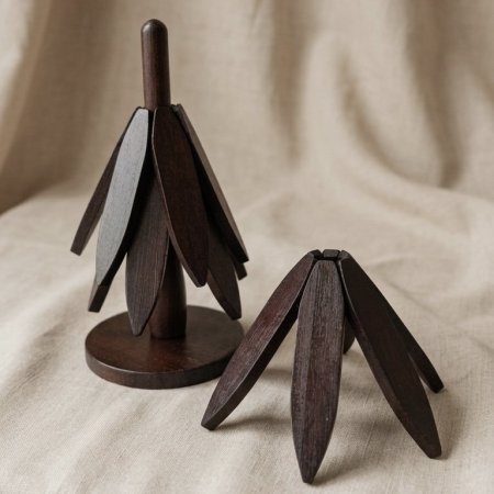 طقم كوسترات خشبية حرارية بتصميم الشجرة