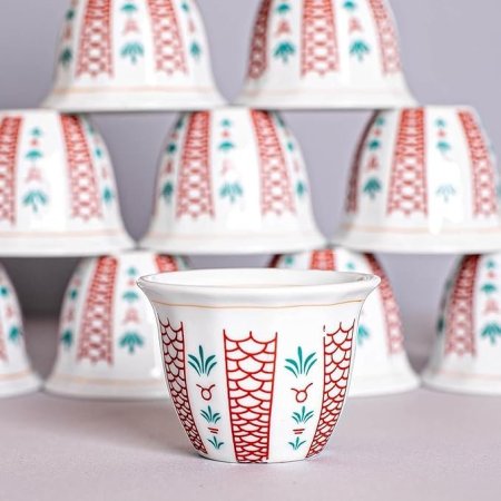 طقم فناجين قهوة عربية بتصميم بداوي تراثي