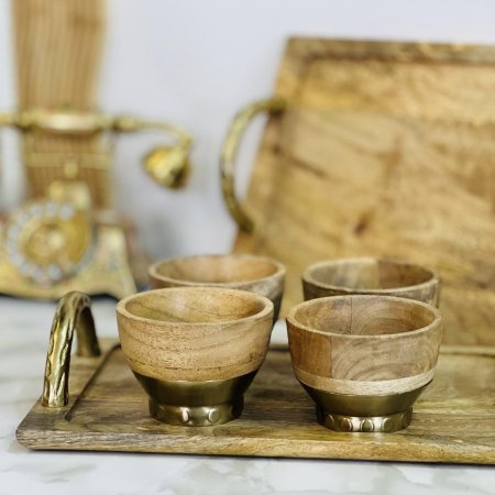 زبدية ضيافة صغير خشبي طبيعي قاعده نحاس