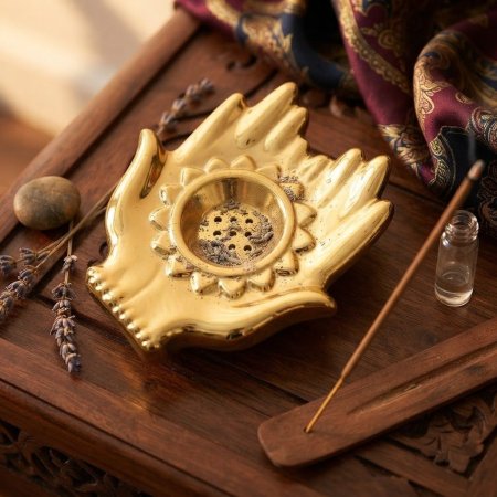 مبخرة بورسلان ذهبي شكل يد 14 سم