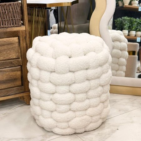 كرسي بوف أبيض محبوك بغرزة الفقاعة