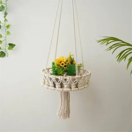 سلة مكرمية معلقة