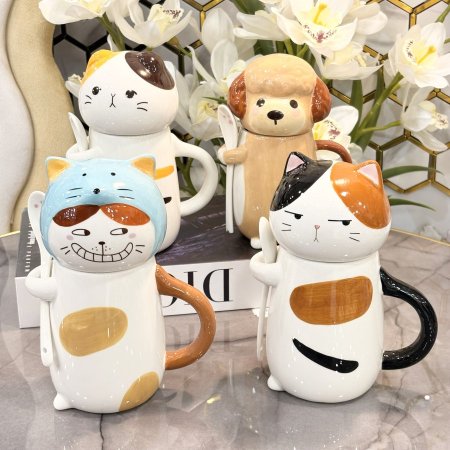 مجات سيراميك لطيفة بتصاميم حيوانات مع ملعقة وغطاء