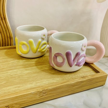 مج سيراميك بعبارة Love ويد مميزة