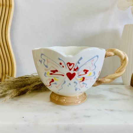 مج سيراميك بنقش فراشة