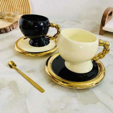 كوب وصحن بتصميم عصري