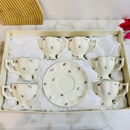 طقم 6 فناجين شاي إنجليزي + 6 صحون بنقوش زهور ملونة