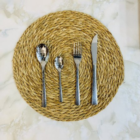 طقم أدوات مائدة من 24 قطعة