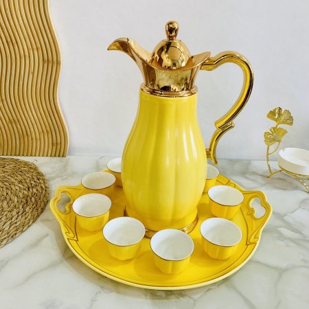 طقم صينية + دلة + 6 فناجين سادة