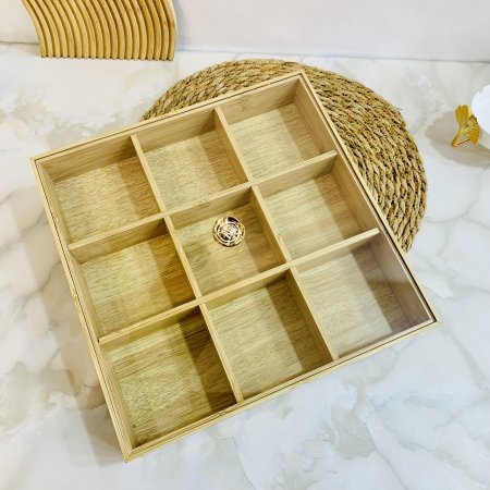 صندوق تخزين خشبي مقسم بغطاء شفاف