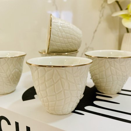 طقم فناجين قهوة ١٢ ابيض محزز مع حافة ذهبية