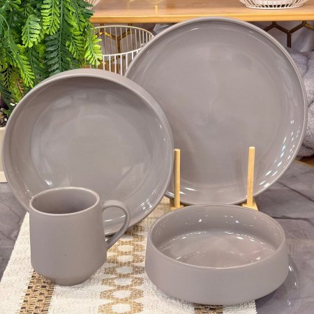 طقم صحون مع مجات 24 قطعه احجام كبيرة