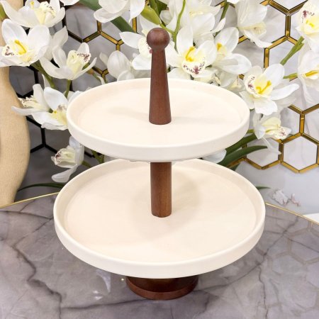 مضيفة طبقتين من السيراميك وقاعدة خشبية