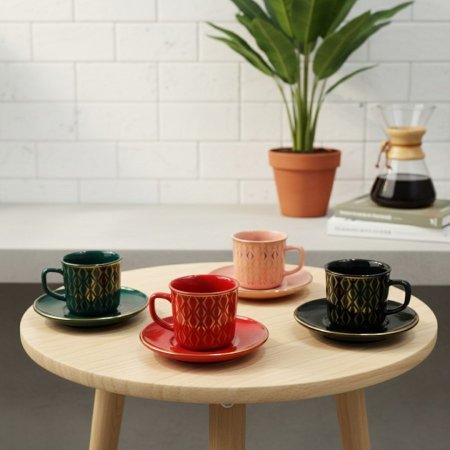 طقم ٦ فناجين قهوة بنقوش هندسية ذهبية