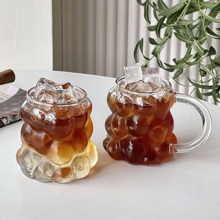 مج زجاجي شفاف بتصميم بابلز