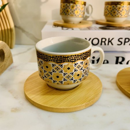 طقم فناجين قهوة مع قاعدة خشبية 6 قطع مع نقش ذهبي وأسود