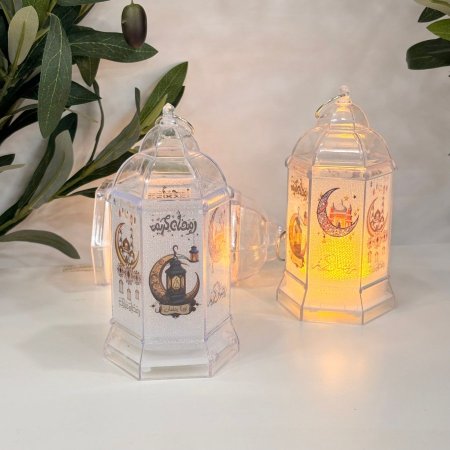 فوانيس رمضان بلاستيكية مضيئة